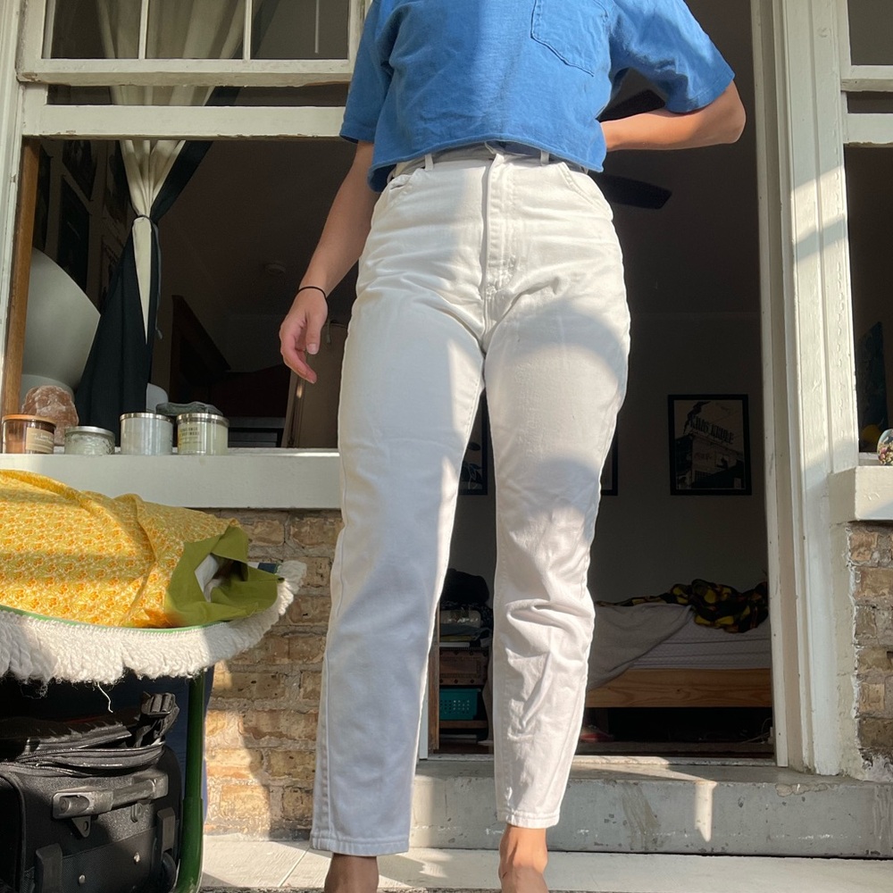 Vintage high waisted LEE white jeans